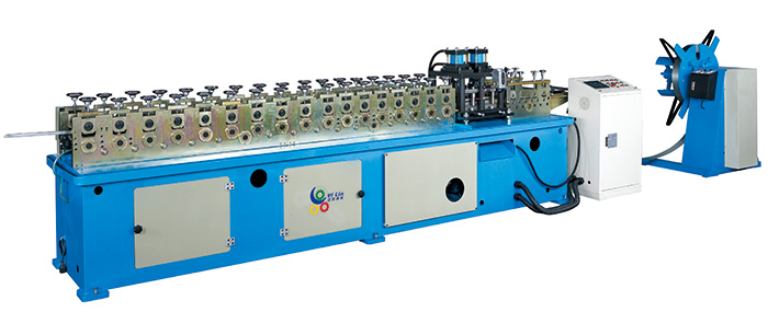 Header filter frame forming machine
